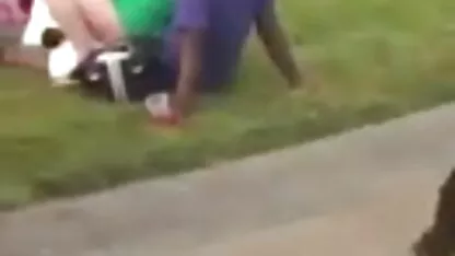 Fille aux cheveux longs portant le cancer et baise dans le porno hd top vagin rasé