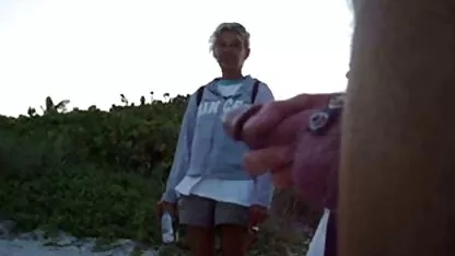 Cocu soumettre sa femme à un professionnel thai amateur porn