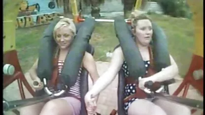 Vieille dame dominer un homme sex anime hot et lui faire lécher la chatte