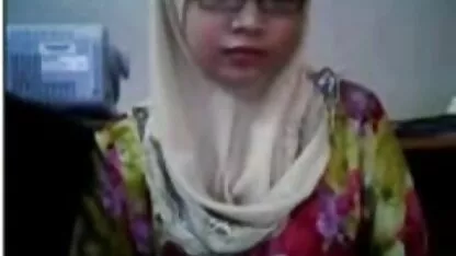 Mari baise xnxx ma femme avec confortable pose devant amateur caméra