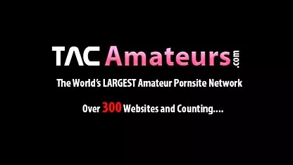 Un ami fouetter le petit ami de quelqu'un d'autre avec le cancer cul qui est élastique devant la caméra xxx sauna