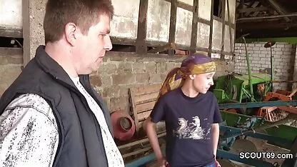 Fille Blonde toucher gros plan vagin et cornée gay sex outdoor