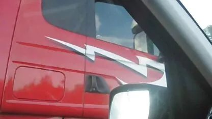 L'homme et sa petite sex arab 2018 amie copulant devant la caméra