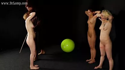 Horny les gens capitalisent sur une jeune fille de deux ts porn tube côtés