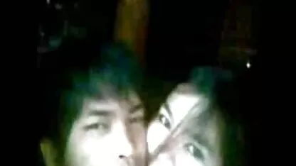 Rentrer les membres dans l'entrejambe sex tube porno le plus serré d'une fille blonde