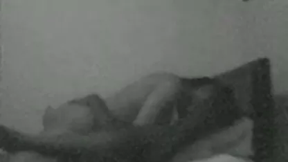 Amateur: jeune vidéos sex brune appréciant le sexe avec son frère