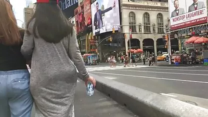 Une bonne femme faire xxxx anal pipe et baise dans la chatte humide