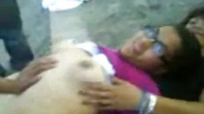 Magnifique maman pris fils x porne masturber et forcing lui à Merde