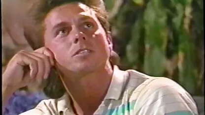 Busty Babe baisée dans tous asian anal tube les trous