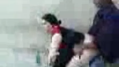 Les étudiants qui sont pornxxxcouple friands de caresser deux corné copain dans lit