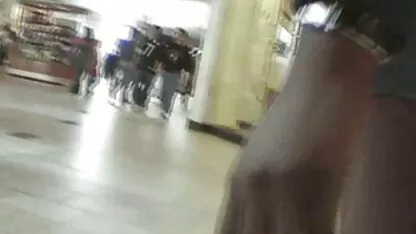 Jeune brune bien baisée pormtube