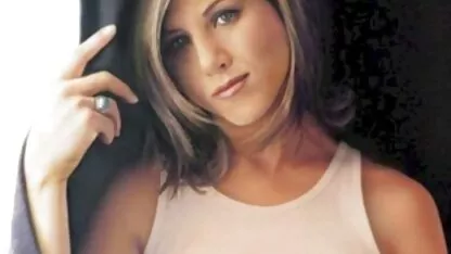 Il a appelé une pute avec un beau corps et embrasser les filles avec des youorn bas noirs