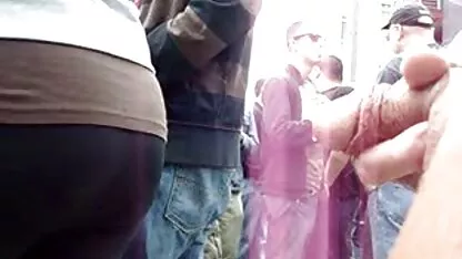 Jeune fille aime footsex le sexe beaucoup