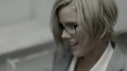 Trentenaire donne une sex gay movie pipe à fils