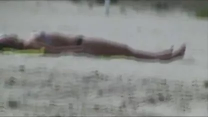 Fille blanche xxnx 1 sautant sur la bite noire