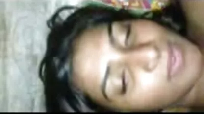 Dur poing dans le cul avec un gode free porn sex tub épais